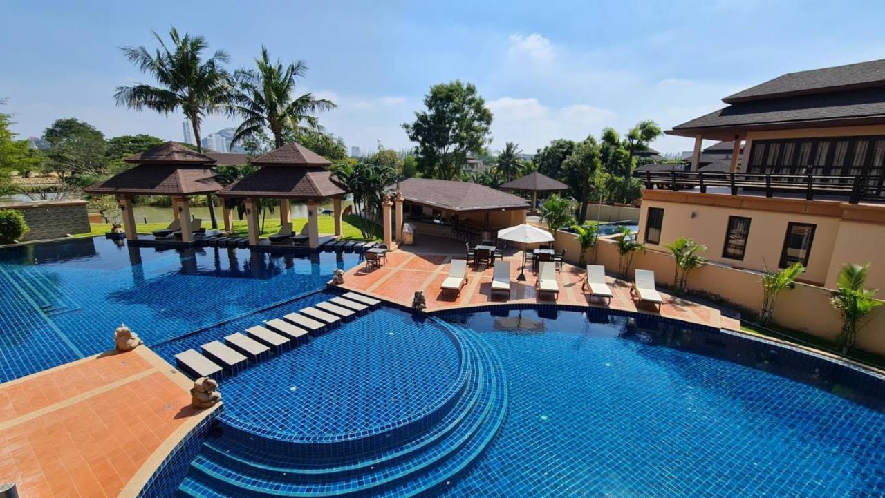 Elegancy Resort HHQ Buitenkant foto