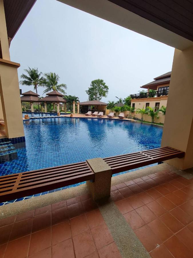 Elegancy Resort HHQ Buitenkant foto