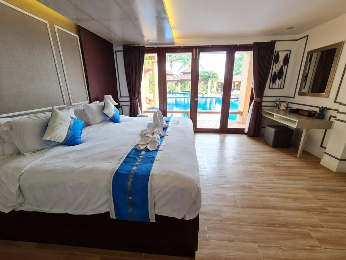 Elegancy Resort HHQ Buitenkant foto