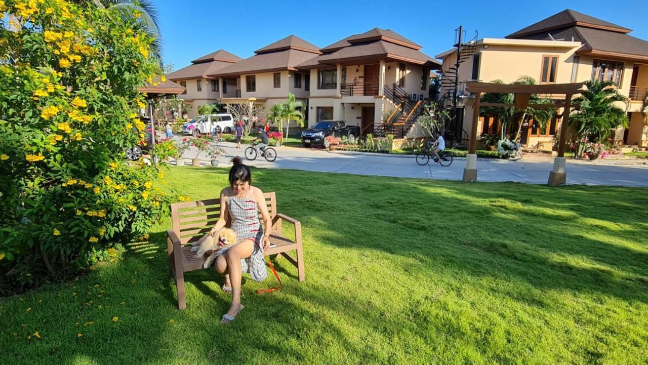 Elegancy Resort HHQ Buitenkant foto