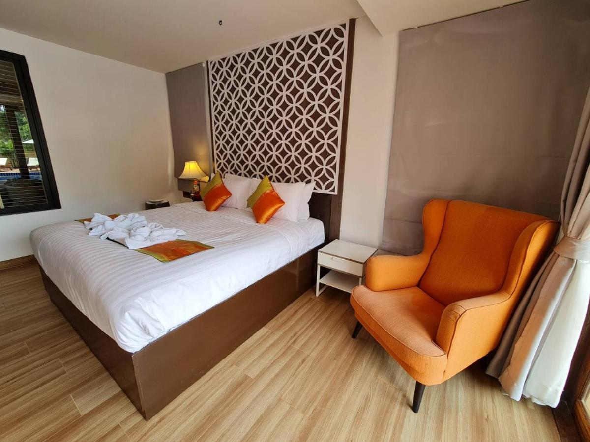 Elegancy Resort HHQ Buitenkant foto