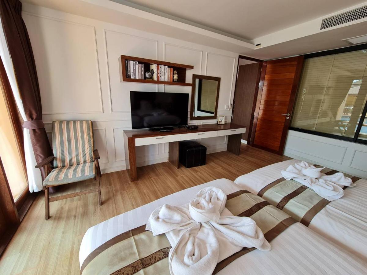 Elegancy Resort HHQ Buitenkant foto