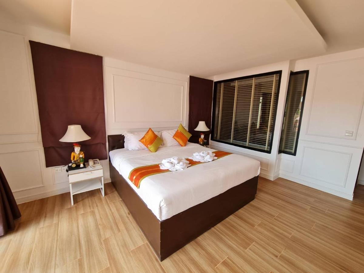 Elegancy Resort HHQ Buitenkant foto