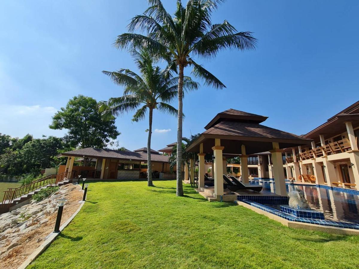 Elegancy Resort HHQ Buitenkant foto