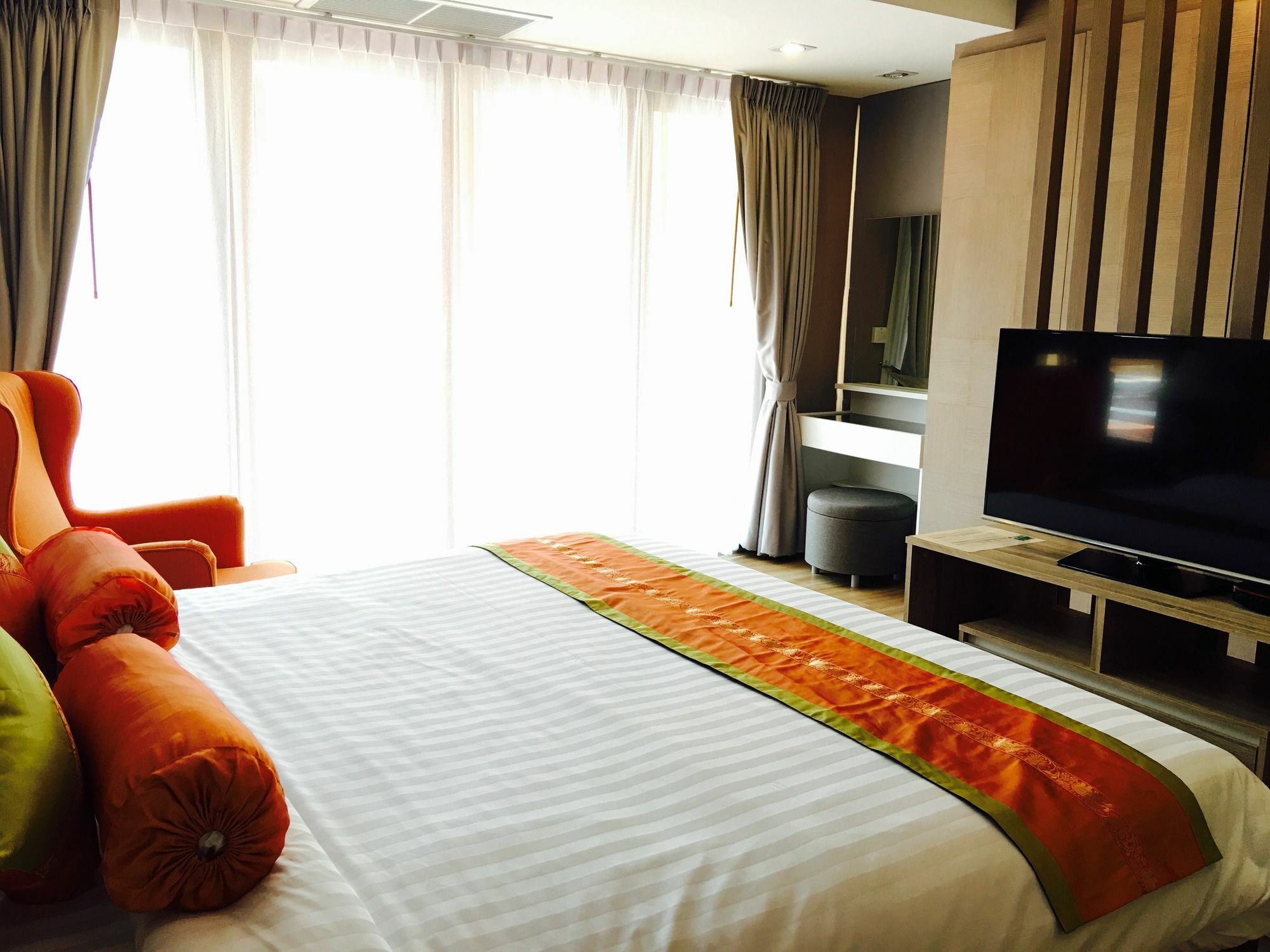 Elegancy Resort HHQ Buitenkant foto
