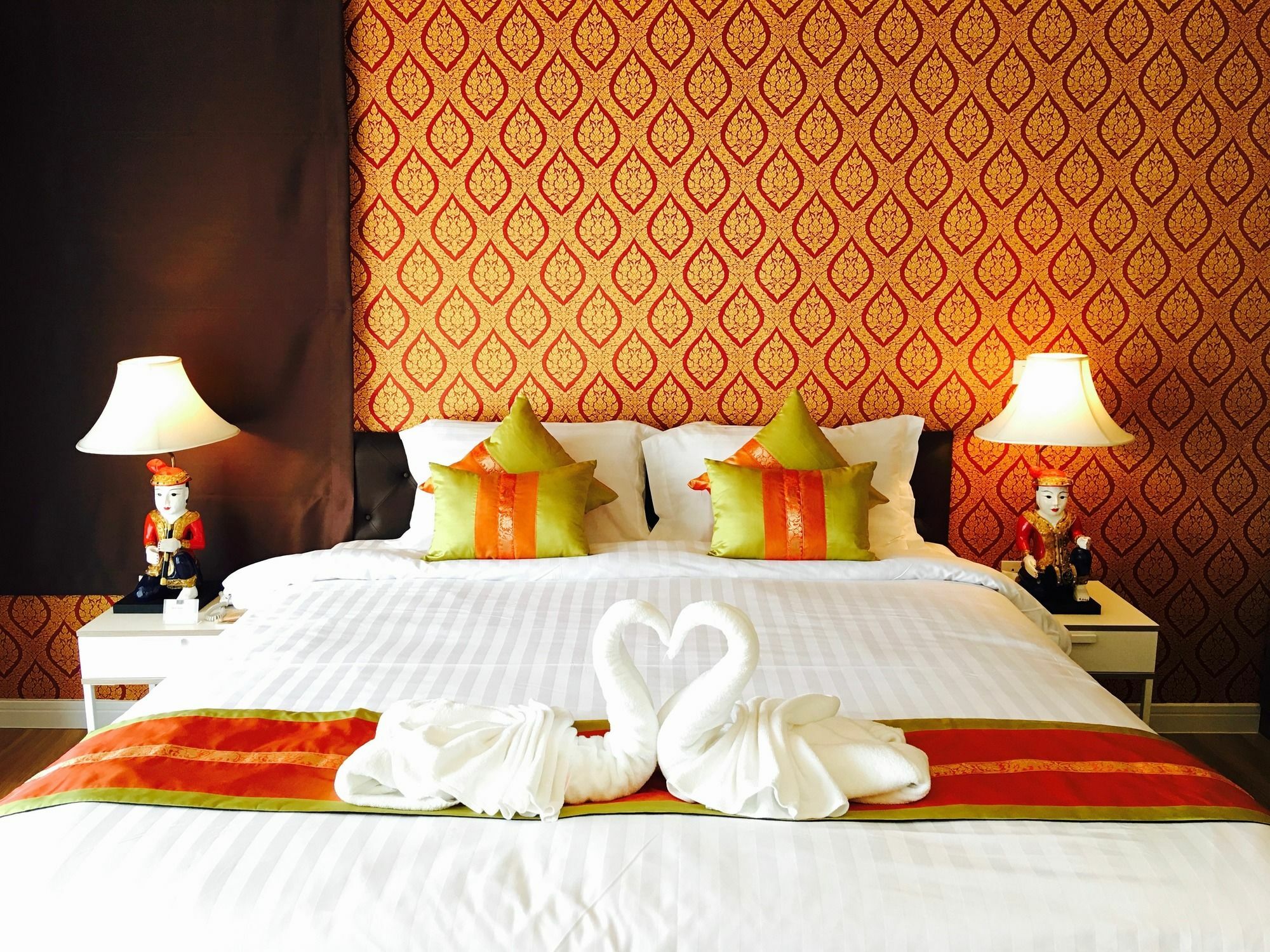 Elegancy Resort HHQ Buitenkant foto